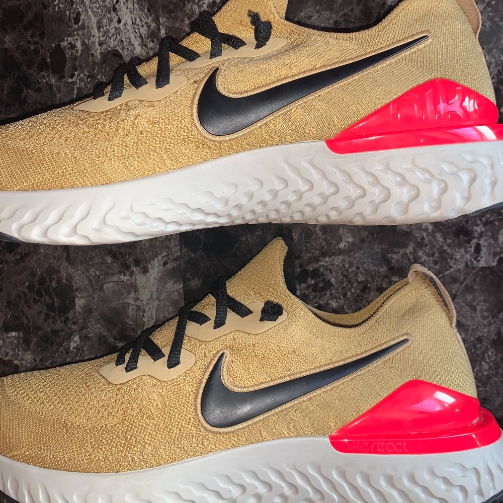 Nike Epic React Flyknit 2 - image 2